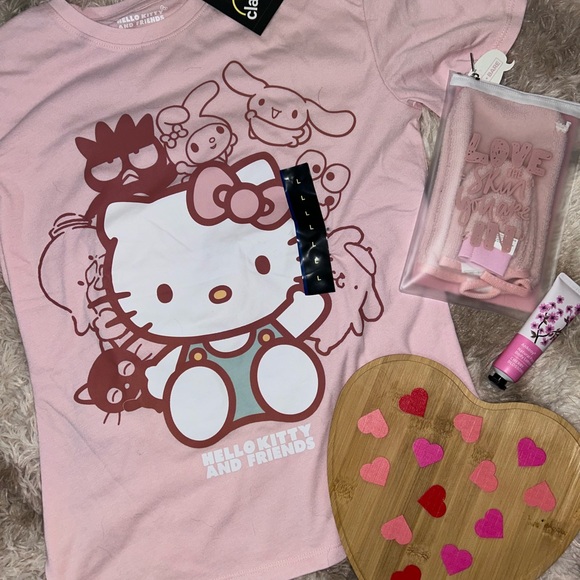 NEW - Hello Kitty Pink OWALA + Accessories Gift Bag Set -Bundle Lot Mystery Box - Picture 2 of 5